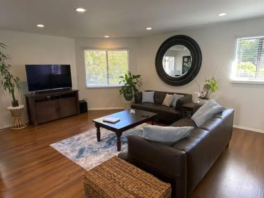 Appartamento Located In The Heart Of The West Side