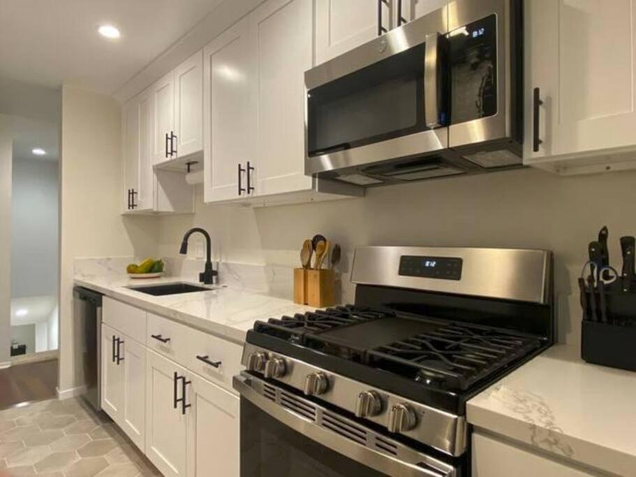 Appartamento Located In The Heart Of The West Side